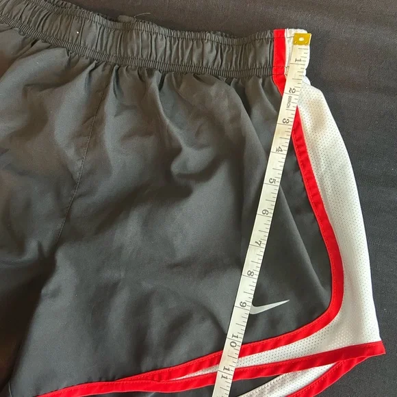 Nike Black and Red Athletic Shorts - Picture 14 of 15